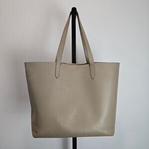 Cuyana Pebbled Leather Tote Bag Structured Shopper Purse Minimalist Nude Beige